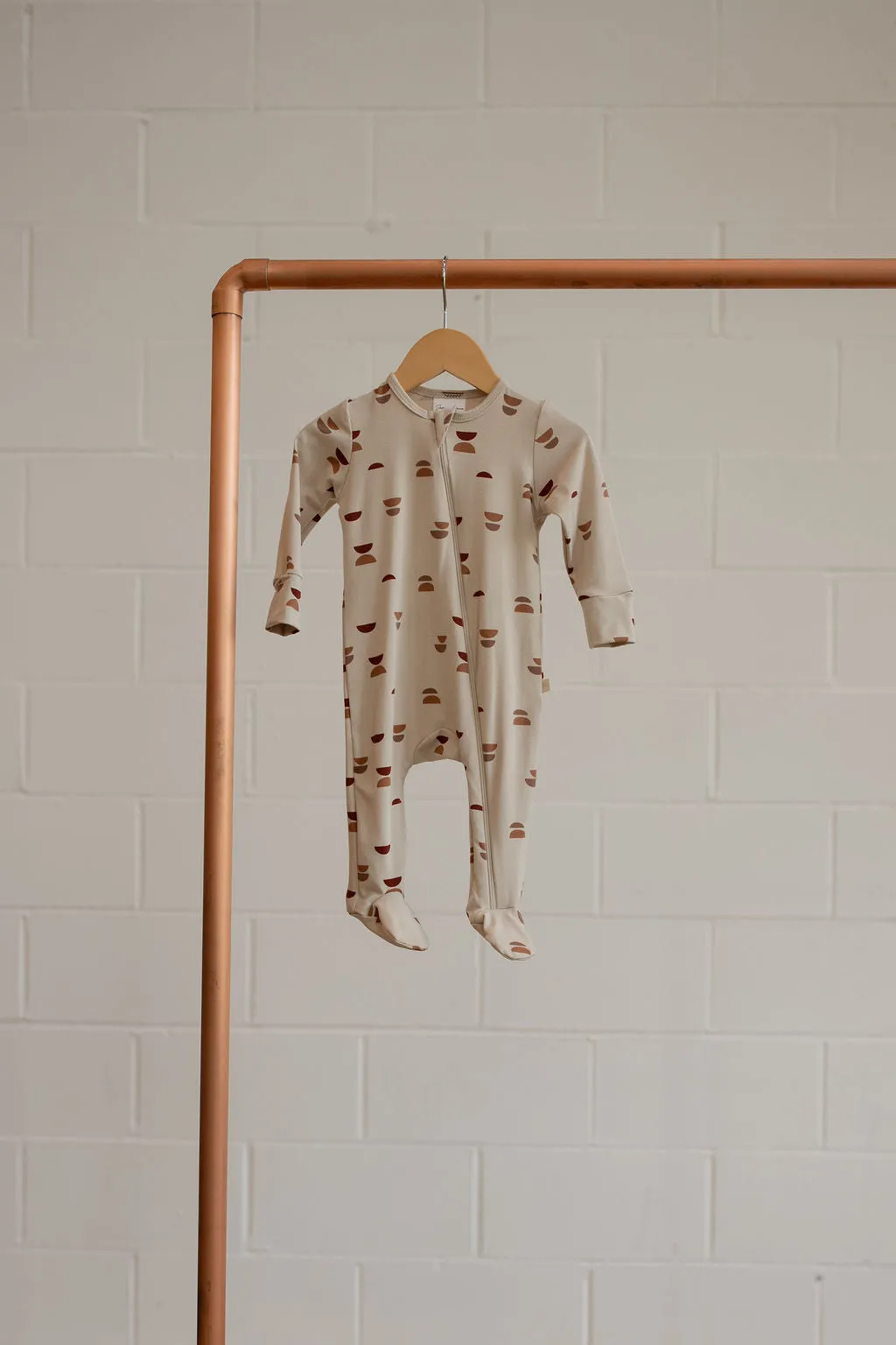 Pre Fall '23: Zipper Sleeper