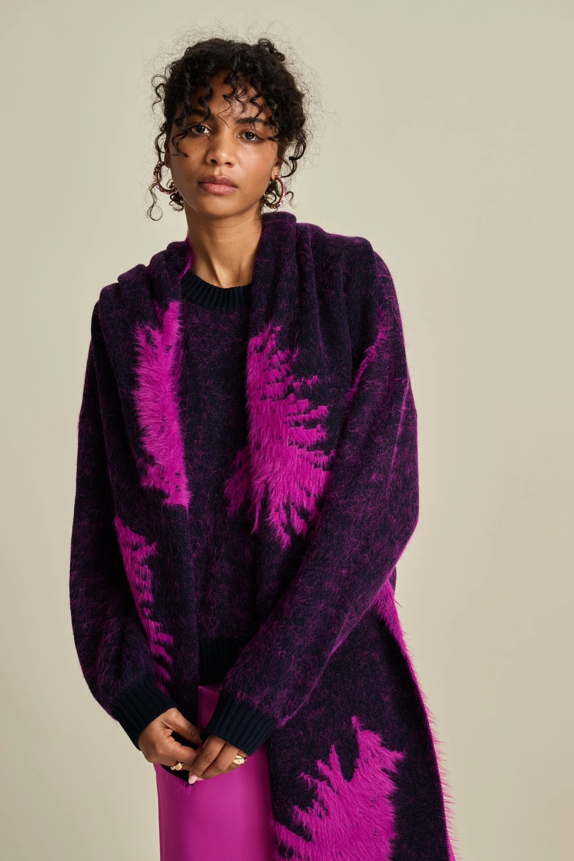 SHAWL - Feathers Midnight Blue